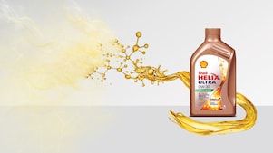 쉘 힐릭스 울트라는 열린 상단에서 흘러나오는 오일로 채웁니다.