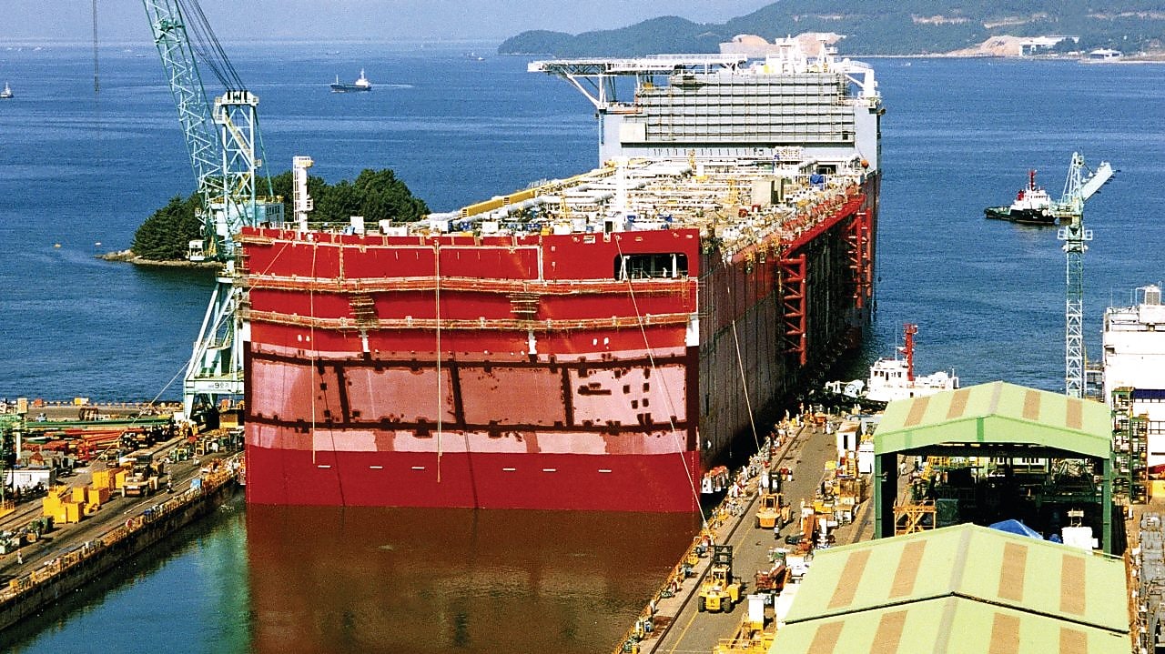 Ship waiting in the port