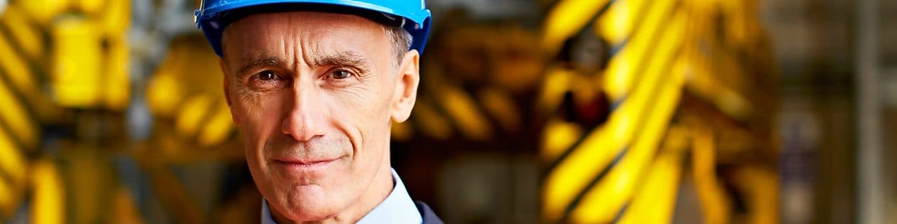 헬멧에 셸 직원 그림을 닫습니다.