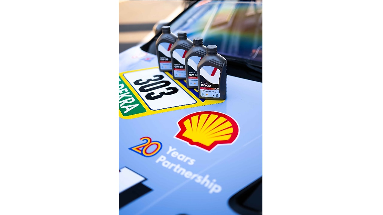 뉘르부르크링 24시 내구레이스에서 촬영한 'N 퍼포먼스 엔진오일 0W-30'